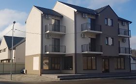 Apartament 4 Budiu